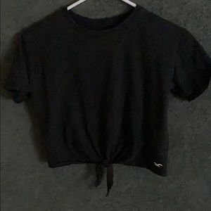 Hollister t shirt